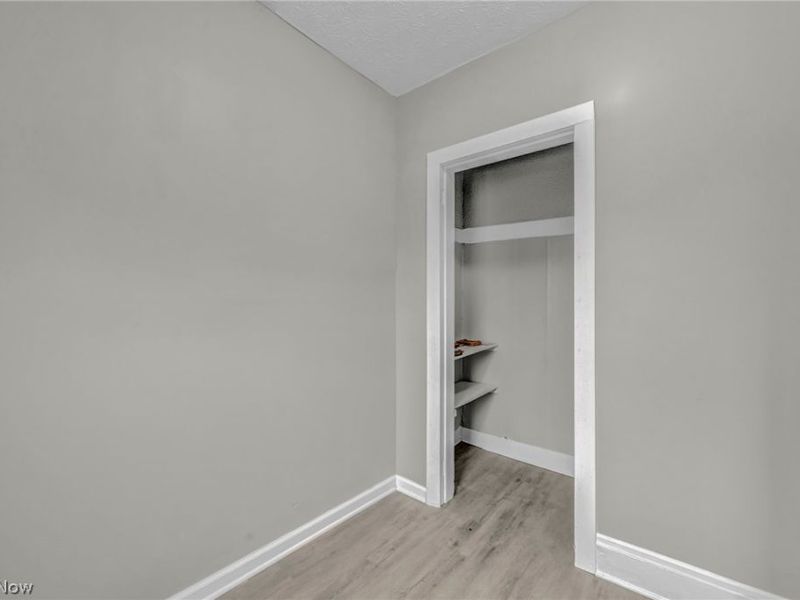 8111 Madison Avenue, Cleveland, OH 44102 Photo 13