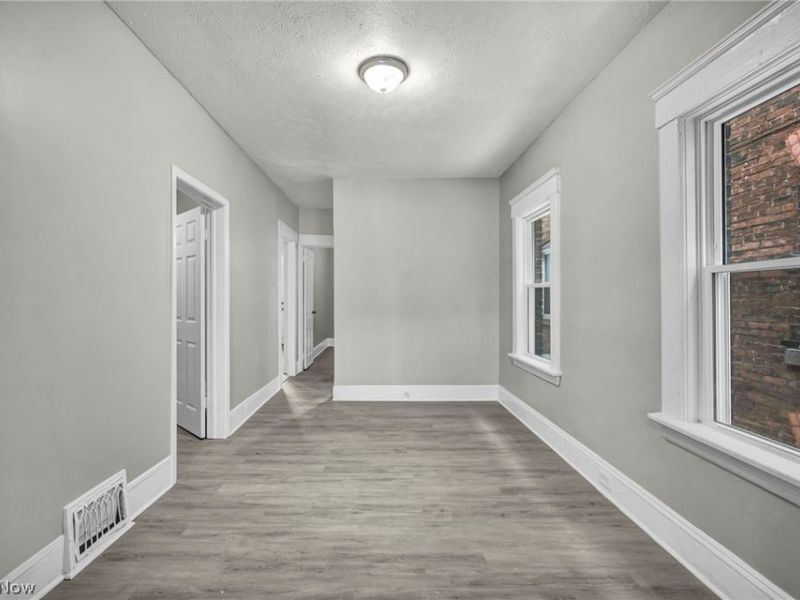 8111 Madison Avenue, Cleveland, OH 44102 Photo 23