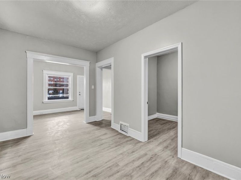 8111 Madison Avenue, Cleveland, OH 44102 Photo 24