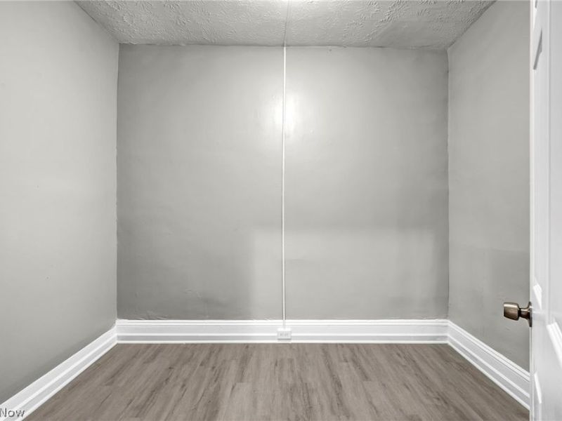 8111 Madison Avenue, Cleveland, OH 44102 Photo 25