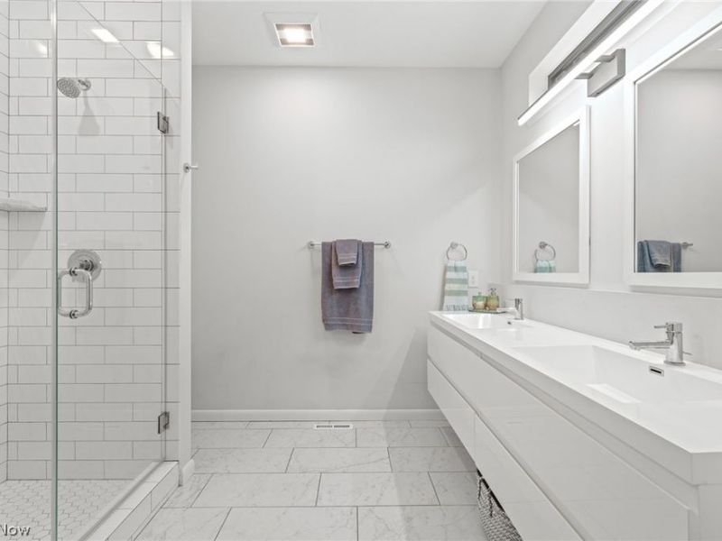 5217 Franklin Boulevard, Cleveland, OH 44102 Photo 21