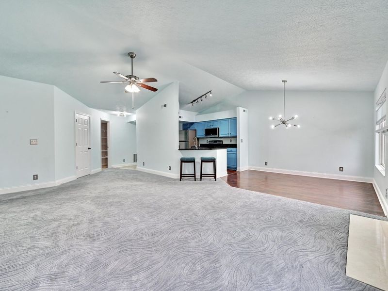 2280 Edenderry Drive, Unit 304, Crescent Springs, KY 41017 Photo 17