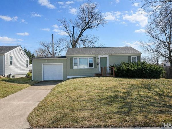 8520 Ava Drive , Affton, MO 63123