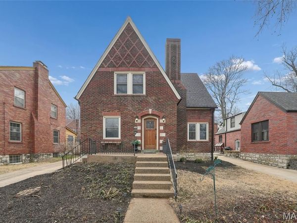 7106 Stanford Avenue, University City, MO 63130