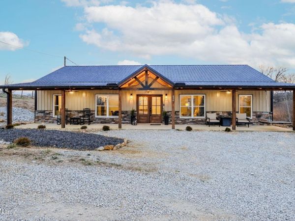 636 Camp Ridge Road, LaFollette, TN 37766