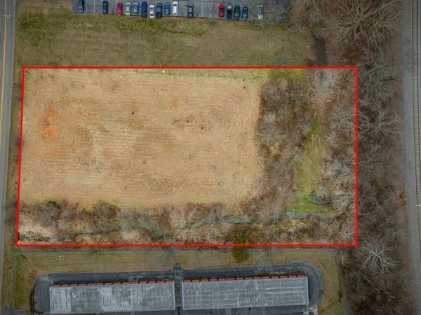 109 L P Auer Road, Johnson City, TN 37604