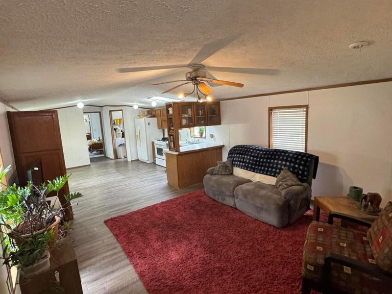 127 Sarah Lane, Reynoldsburg, OH 43068 Photo 2