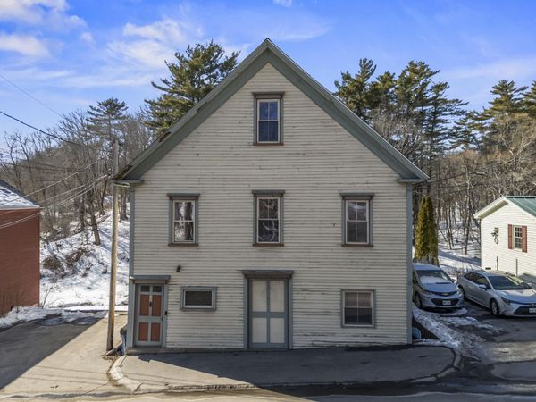 38 Main Street, Topsham, ME 04086