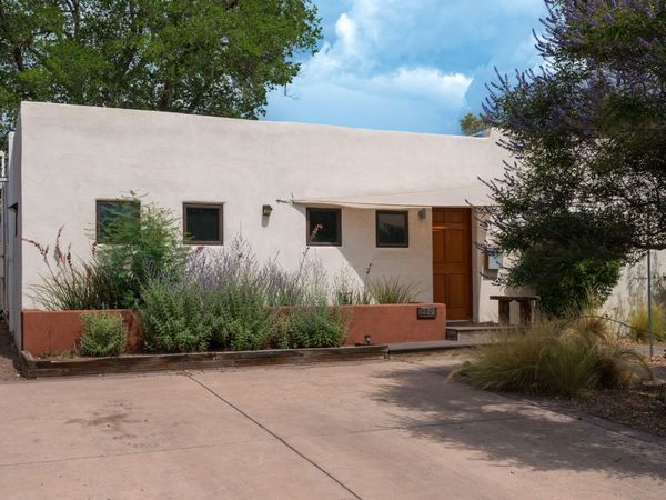 322 AMHERST Drive SE, Albuquerque, NM 87106