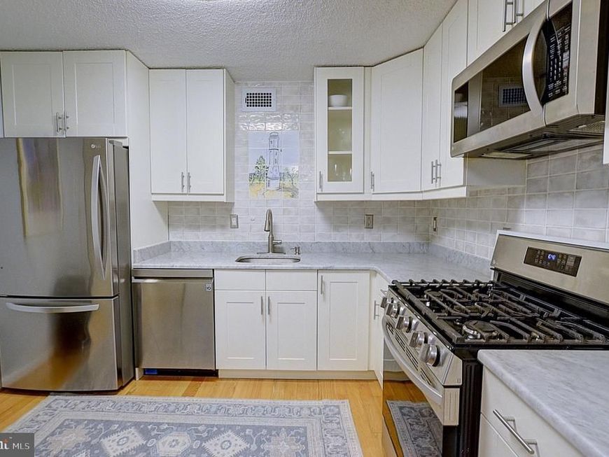 5225 Pooks Hill Road, Unit 424N, Bethesda, MD 20814 Main Photo