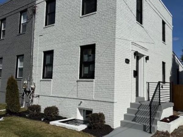 5049 8TH STREET NE, WASHINGTON, DC 20017