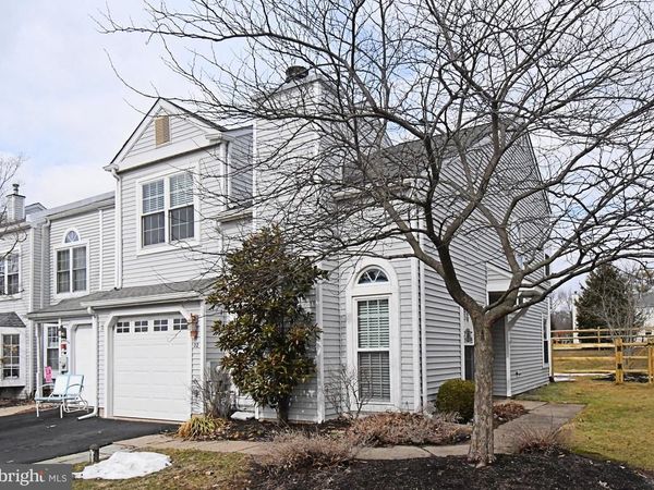 32 SKYVIEW WAY, NEWTOWN, PA 18940