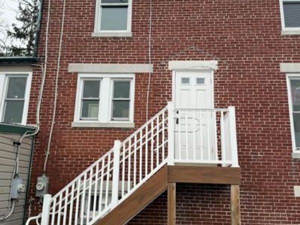 295 E MAIN STREET, UNIT 2, HUMMELSTOWN, PA 17036