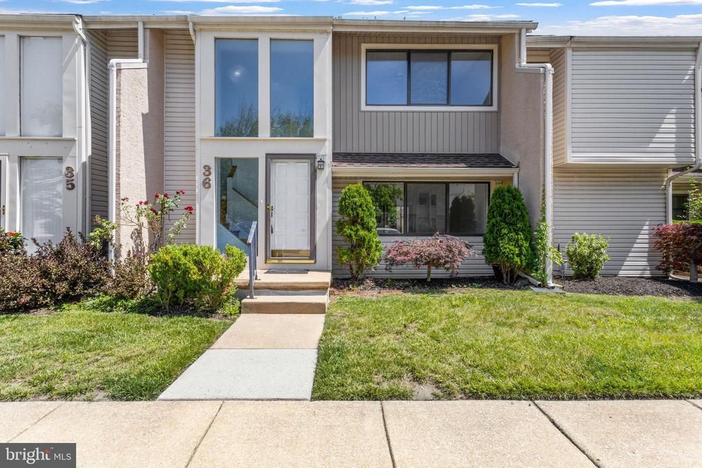 36 Viburnum Lane, Mount Laurel, NJ 08054 Main Photo