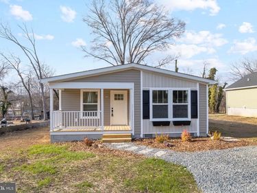 320 EAST STREET, GORDONSVILLE, VA 22942