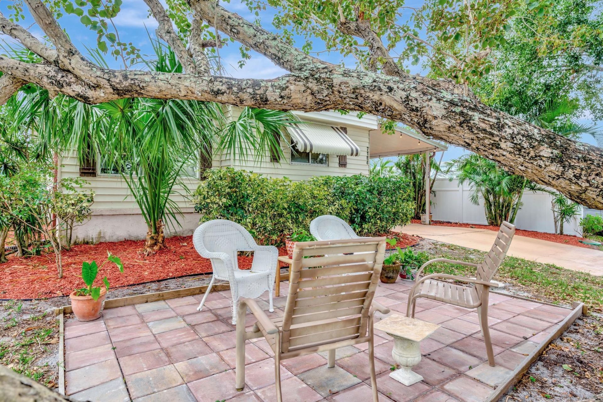 7184 SE Redbird Cir, Hobe Sound, FL 33455 Photo