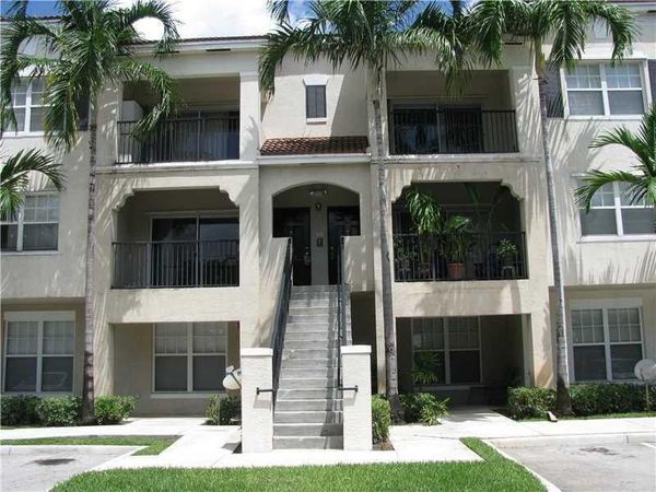 5800 W Sample Road, Unit 305, Coral Springs, FL 33067