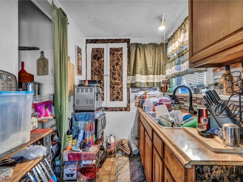 2127 W 100th Street, Cleveland, OH 44102 Photo 18