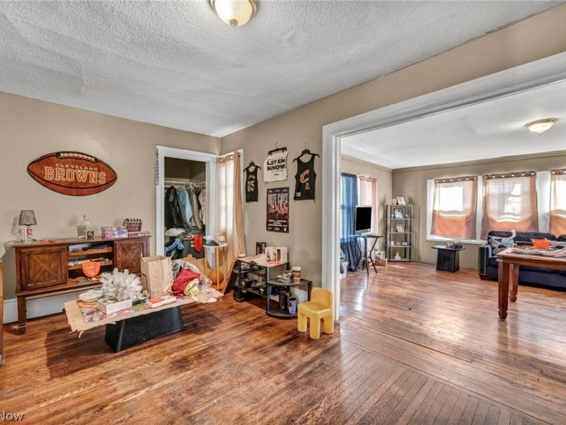 2127 W 100th Street, Cleveland, OH 44102 Photo 6