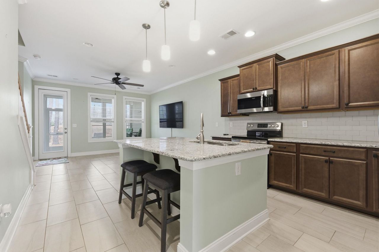 2420 Kings Bay Dr. Photo 11