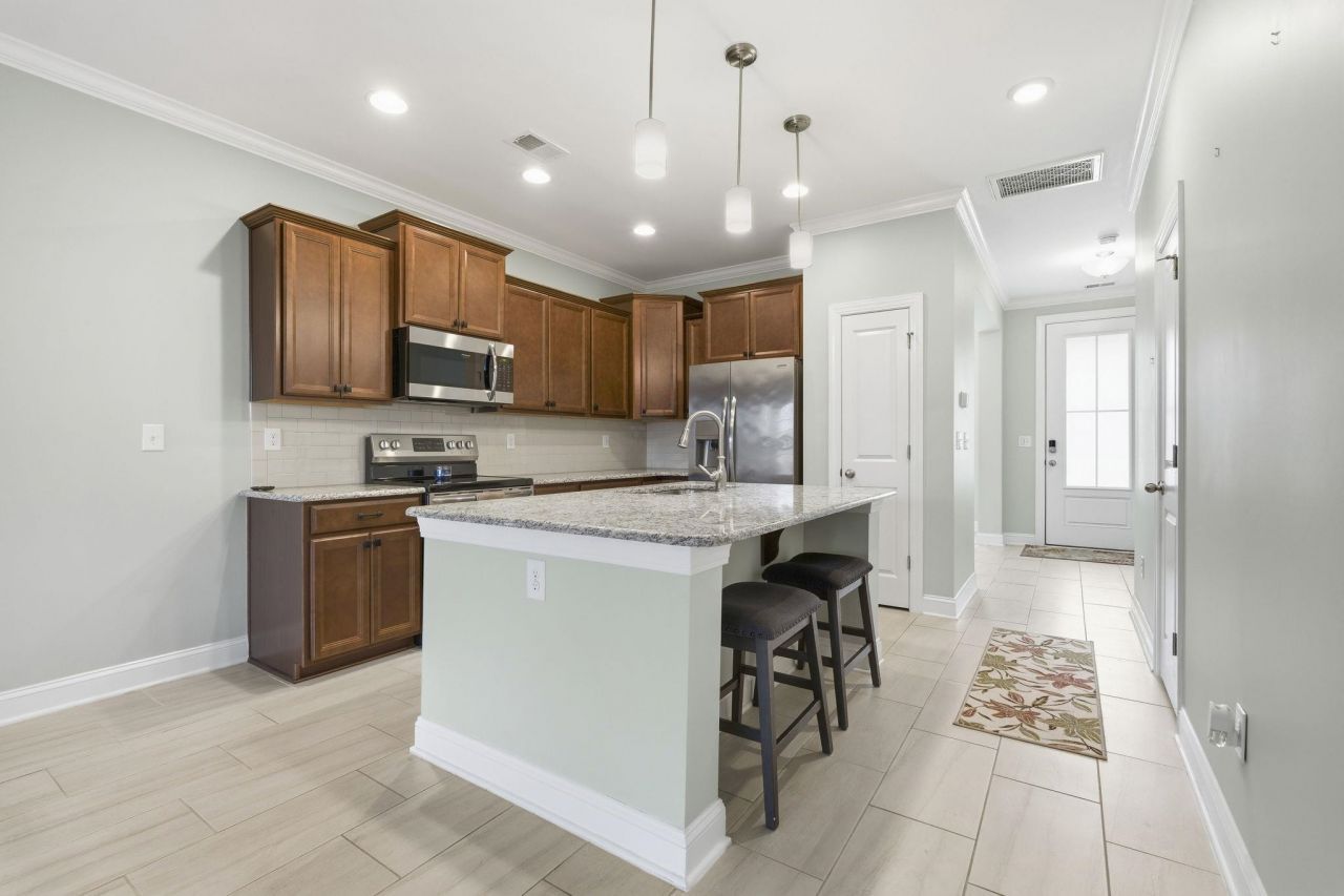 2420 Kings Bay Dr. Photo 14