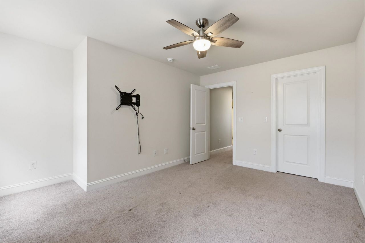 2420 Kings Bay Dr. Photo 32