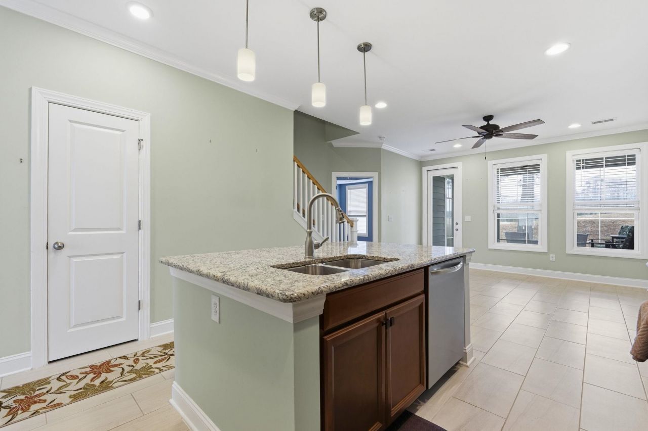 2420 Kings Bay Dr. Photo 35