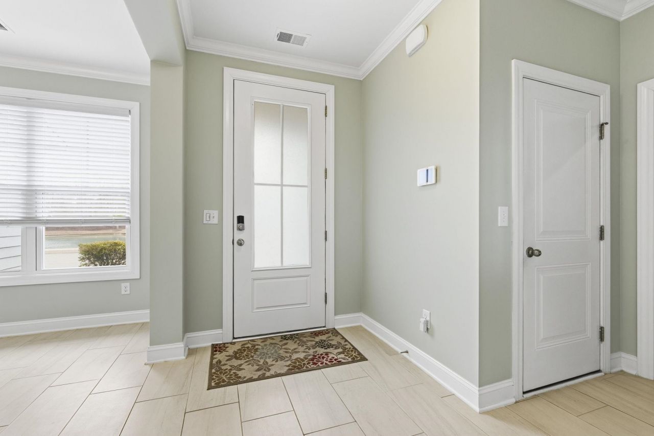 2420 Kings Bay Dr. Photo 7