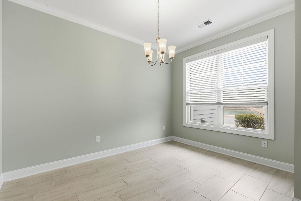 2420 Kings Bay Dr. Photo 8