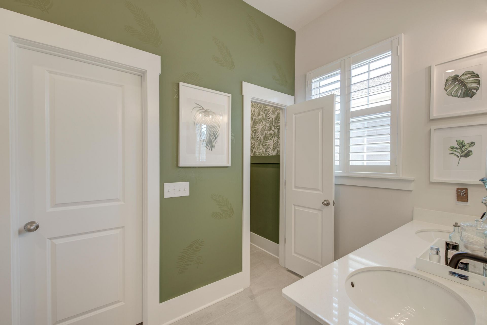 117 Crimson Street Photo 22