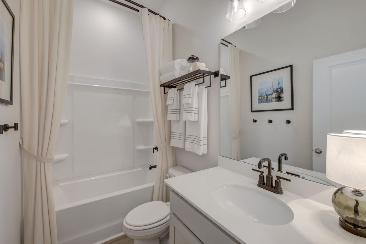 117 Crimson Street Photo 25