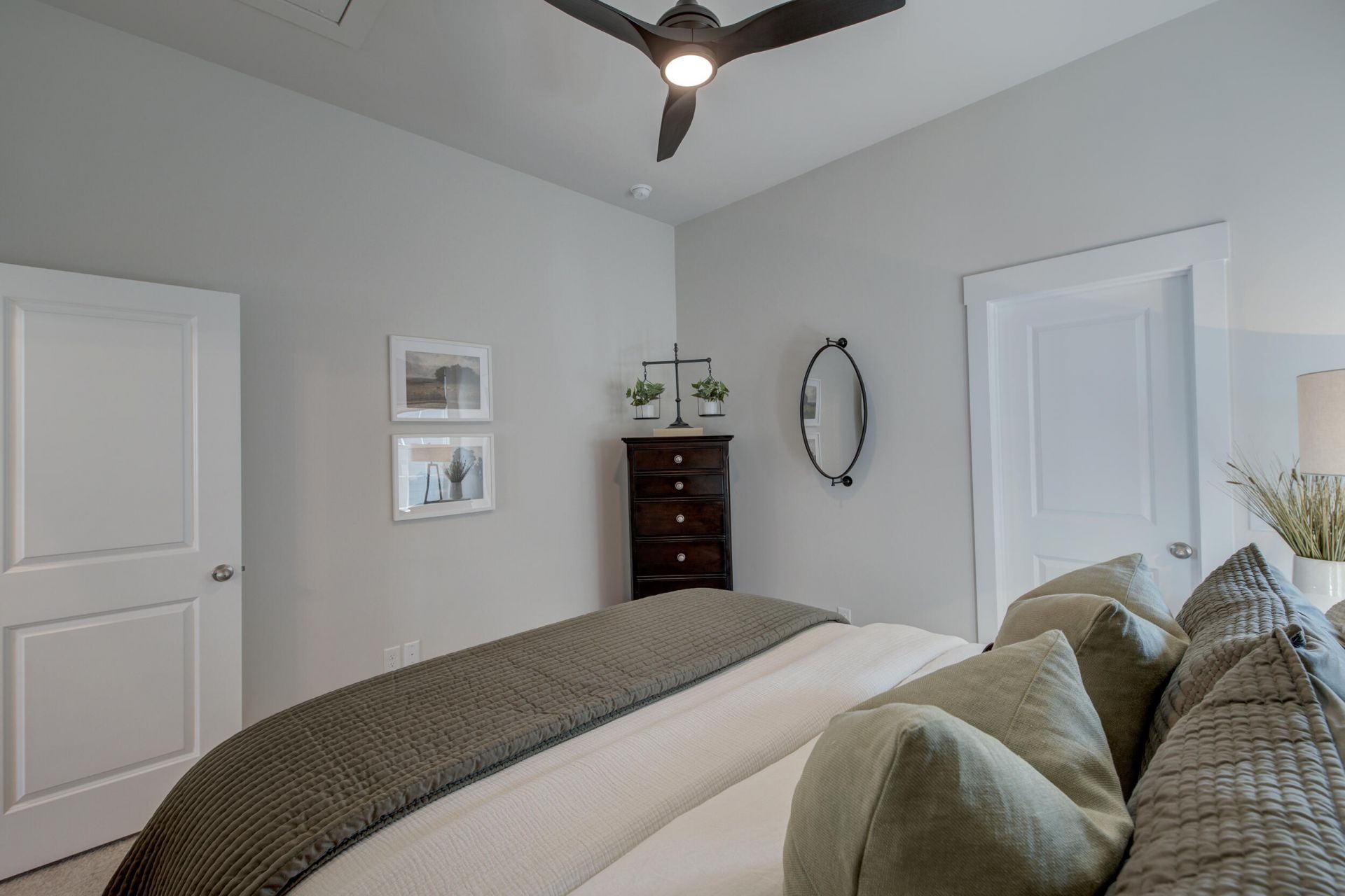 117 Crimson Street Photo 28