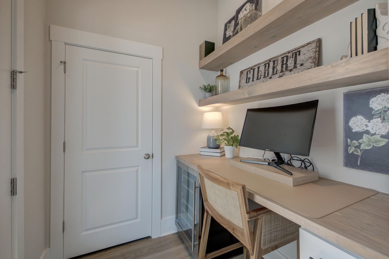 117 Crimson Street Photo 40