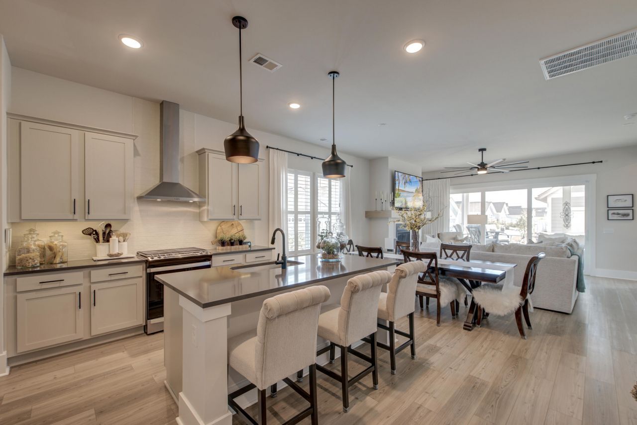 117 Crimson Street Photo 5