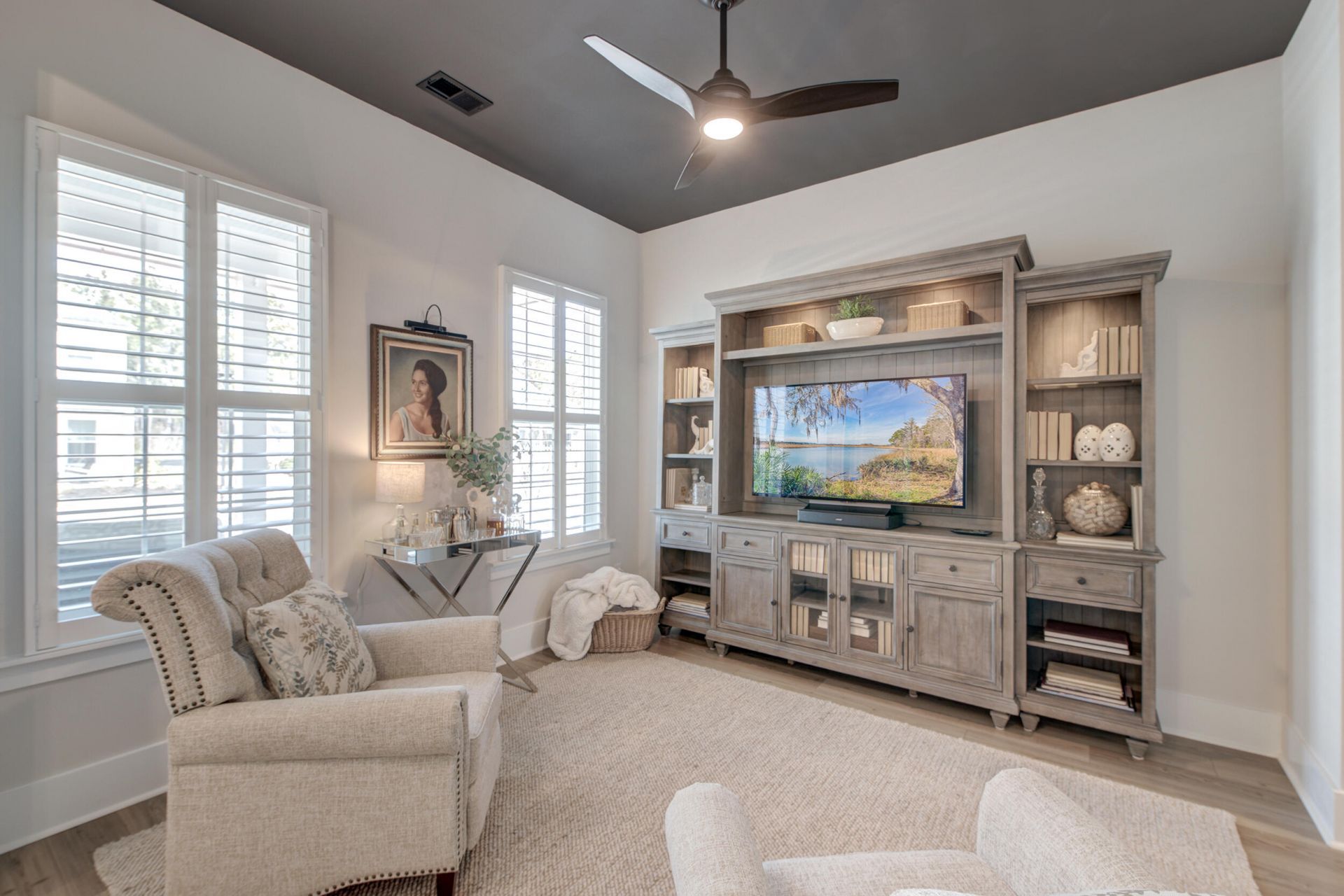 117 Crimson Street Photo 5