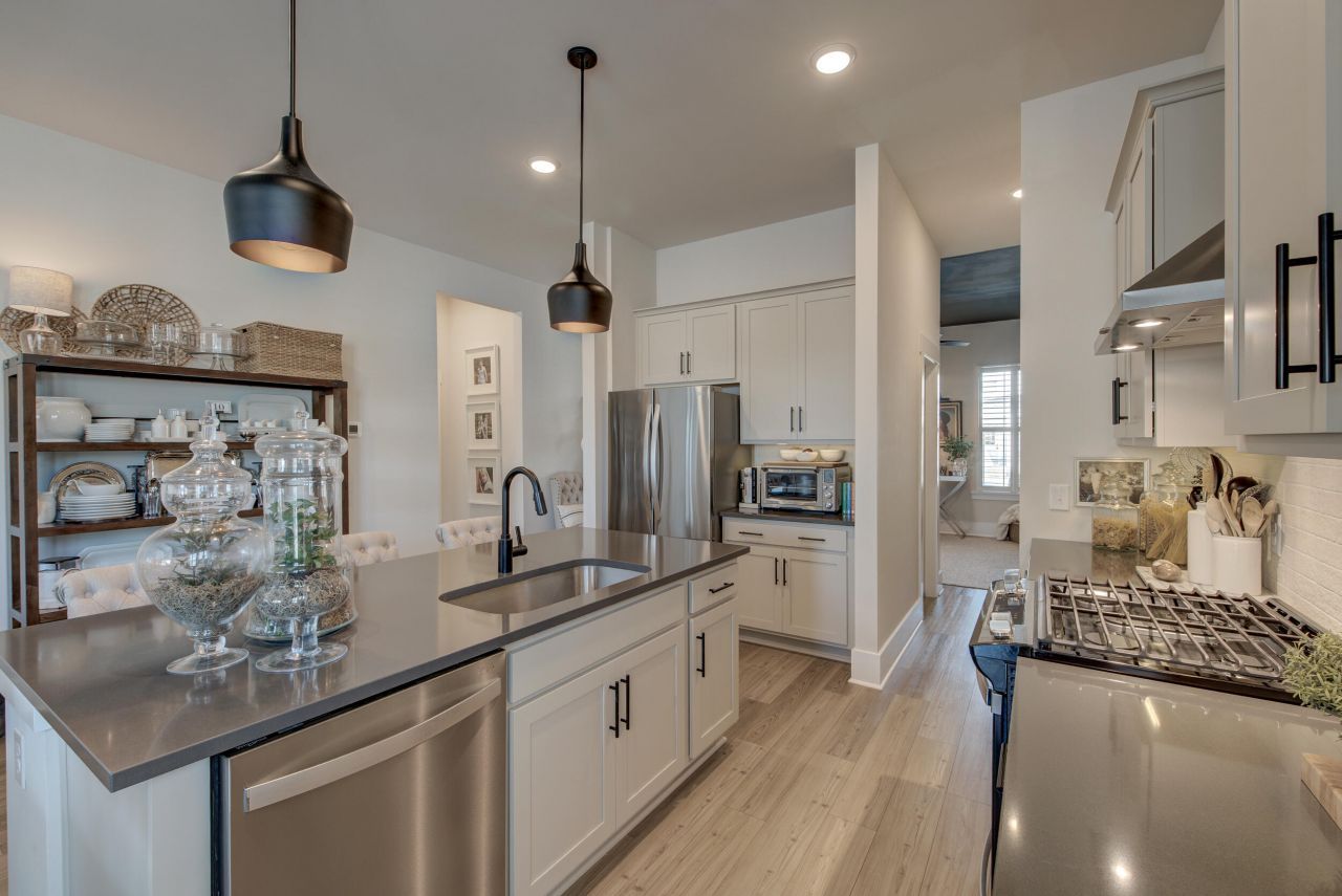 117 Crimson Street Photo 6