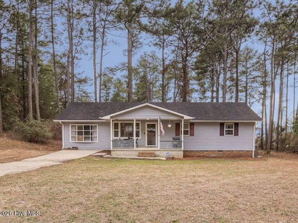 104 Haines Court, Southern Pines, NC 28387