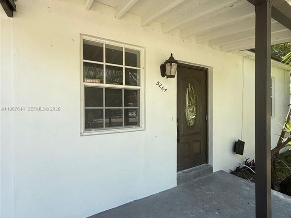 5264 NE 15th Ave , Pompano Beach, FL 33064