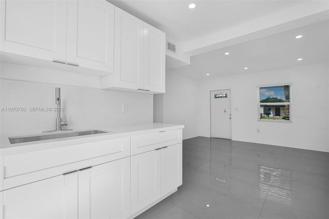 15955 NW 21st Ave, Miami Gardens, FL 33054 Photo