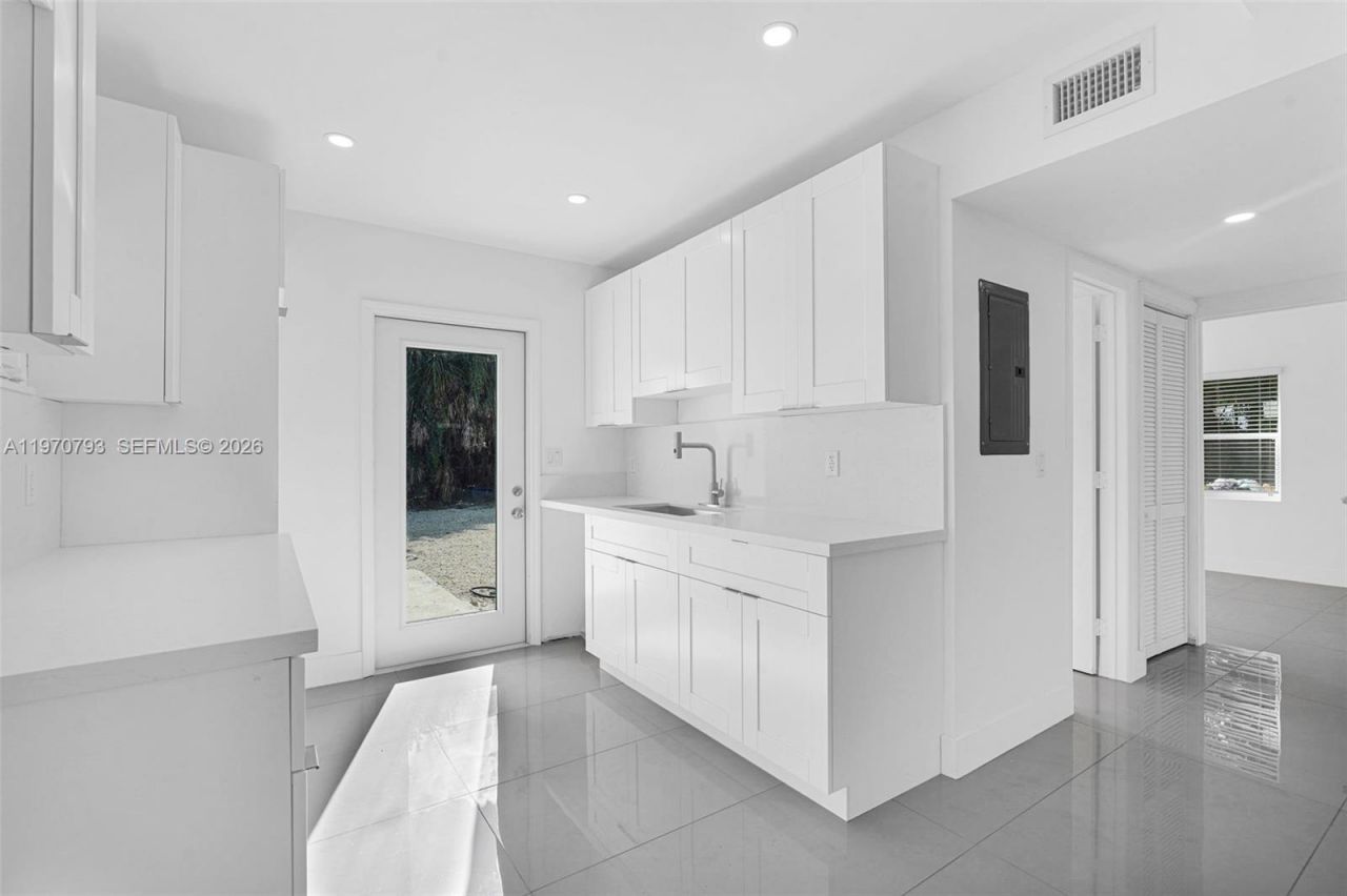 15955 NW 21st Ave, Miami Gardens, FL 33054 Photo