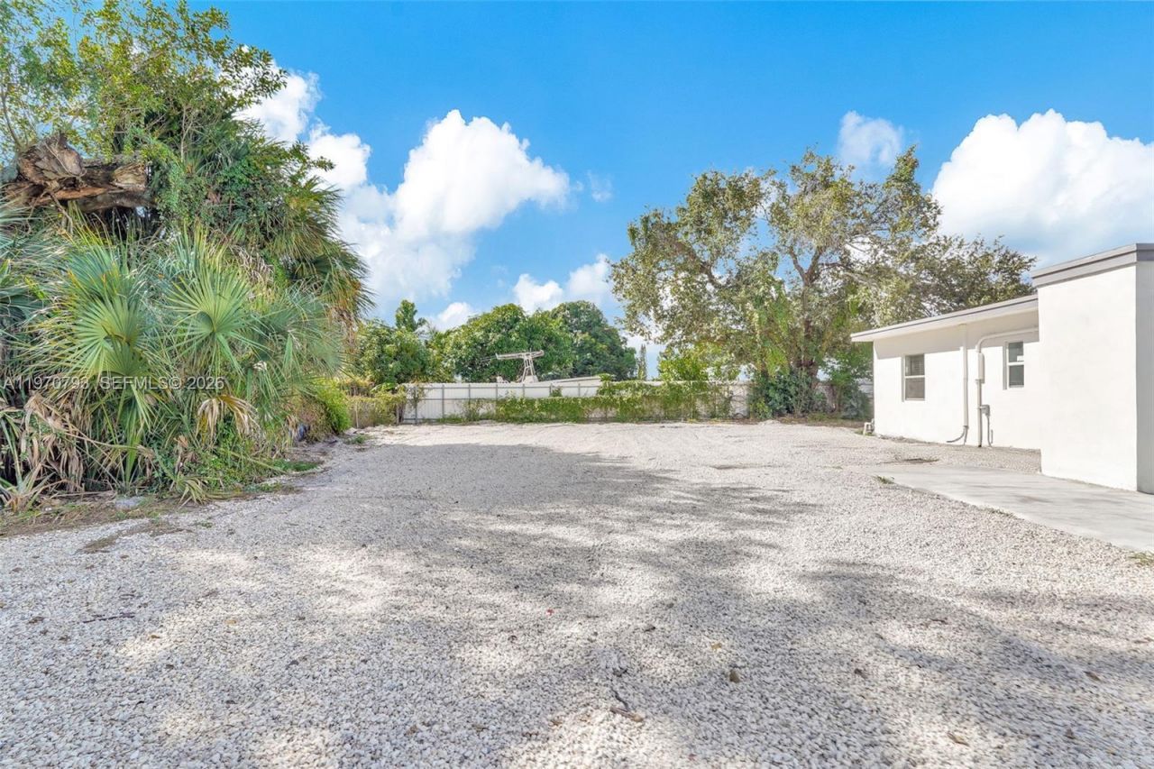 15955 NW 21st Ave, Miami Gardens, FL 33054 Photo