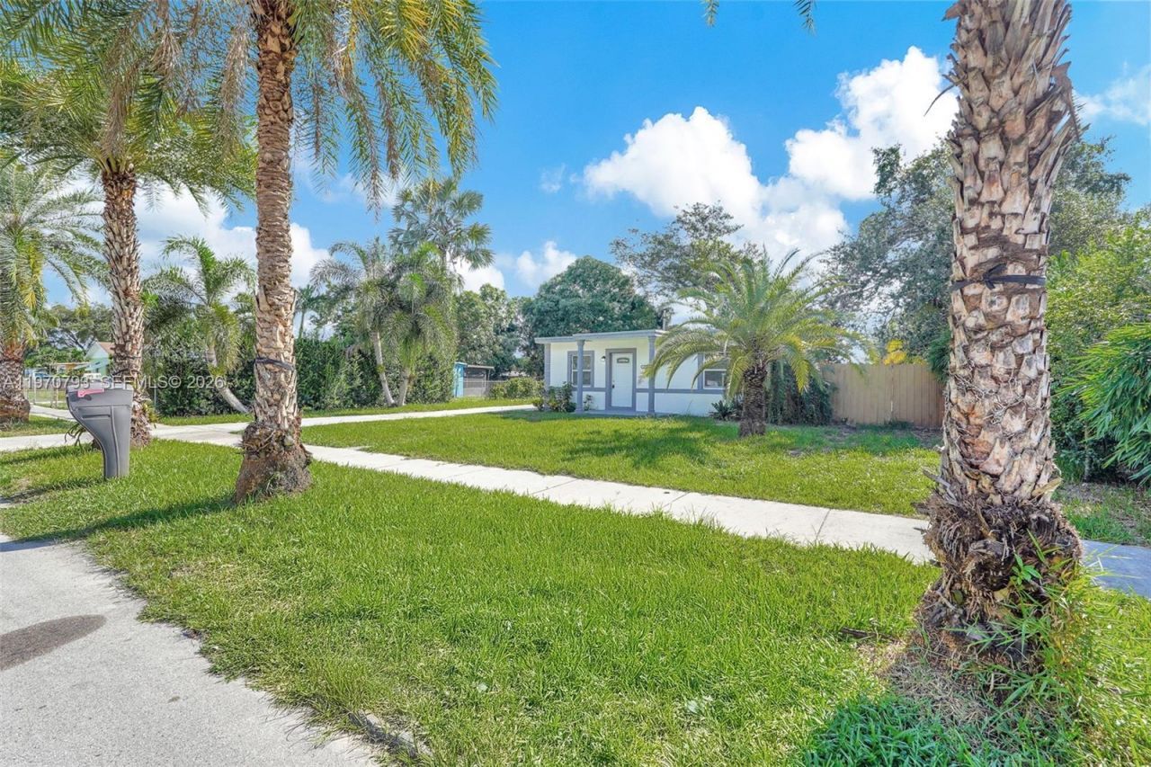 15955 NW 21st Ave, Miami Gardens, FL 33054 Photo