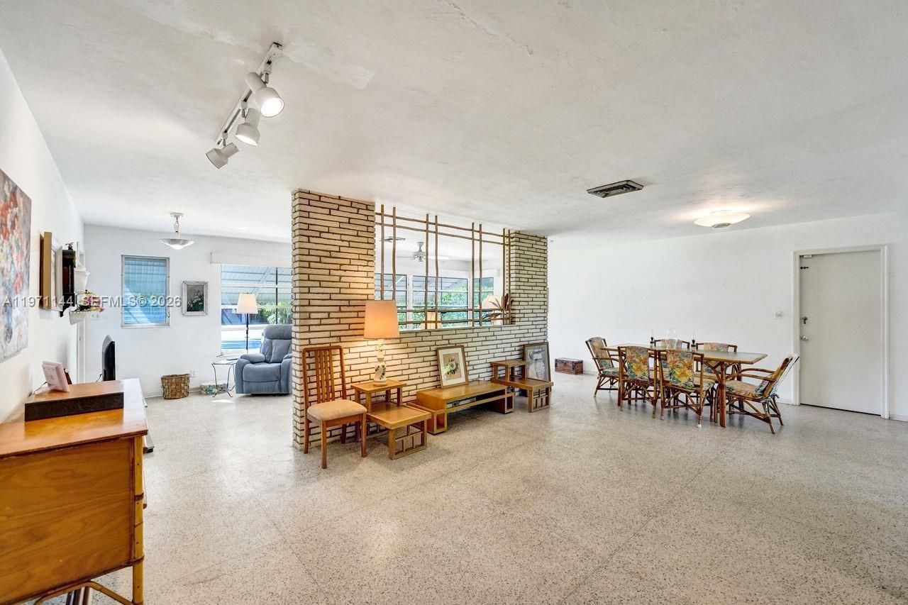 1235 Jefferson St, Hollywood, FL 33019 Photo