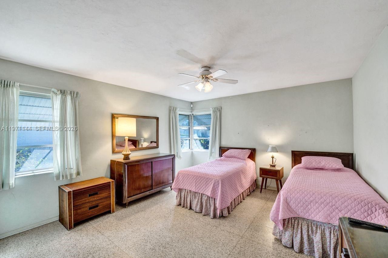 1235 Jefferson St, Hollywood, FL 33019 Photo