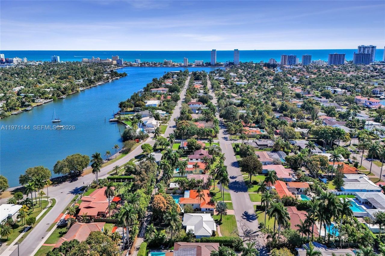 1235 Jefferson St, Hollywood, FL 33019 Photo