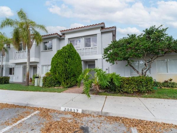 20839 NW 4th St , Pembroke Pines, FL 33029