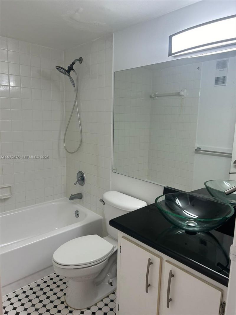 770 Claughton Island Dr, Unit 1209, Miami, FL 33131 Photo