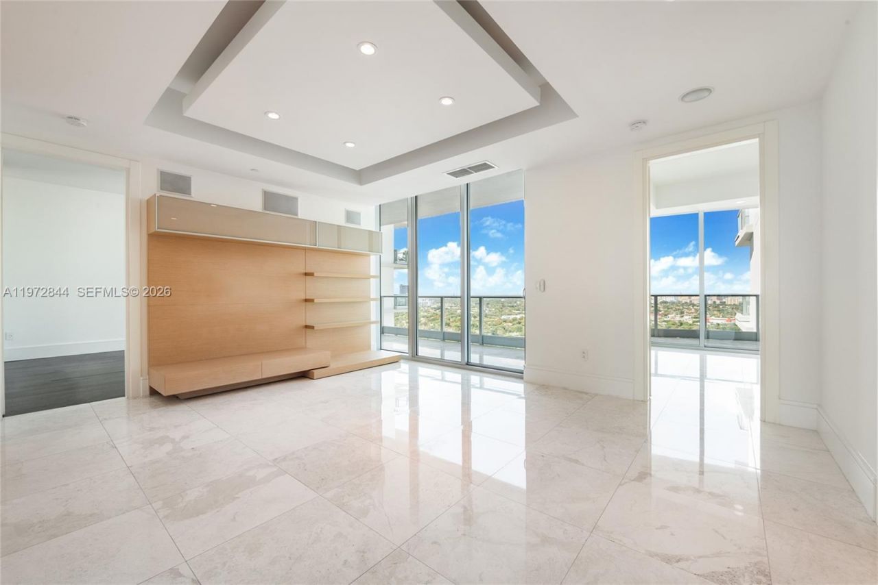 2627 S Bayshore Dr , Unit 2703, Miami, FL 33133 Photo