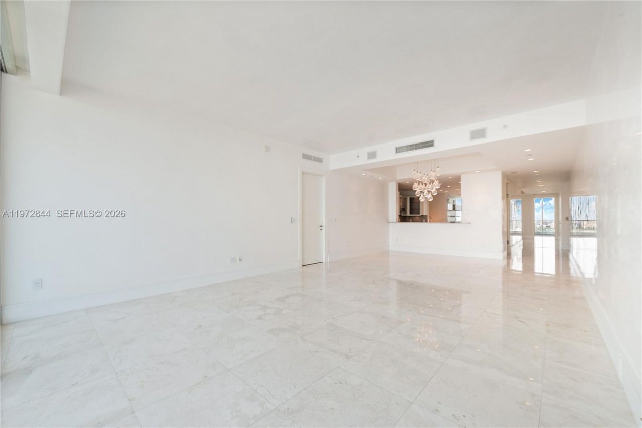 2627 S Bayshore Dr , Unit 2703, Miami, FL 33133 Photo