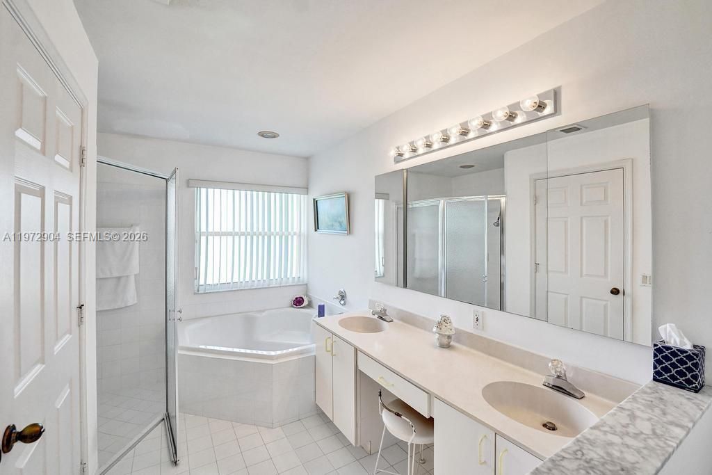 3151 Overlook Rd, Davie, FL 33328 Photo